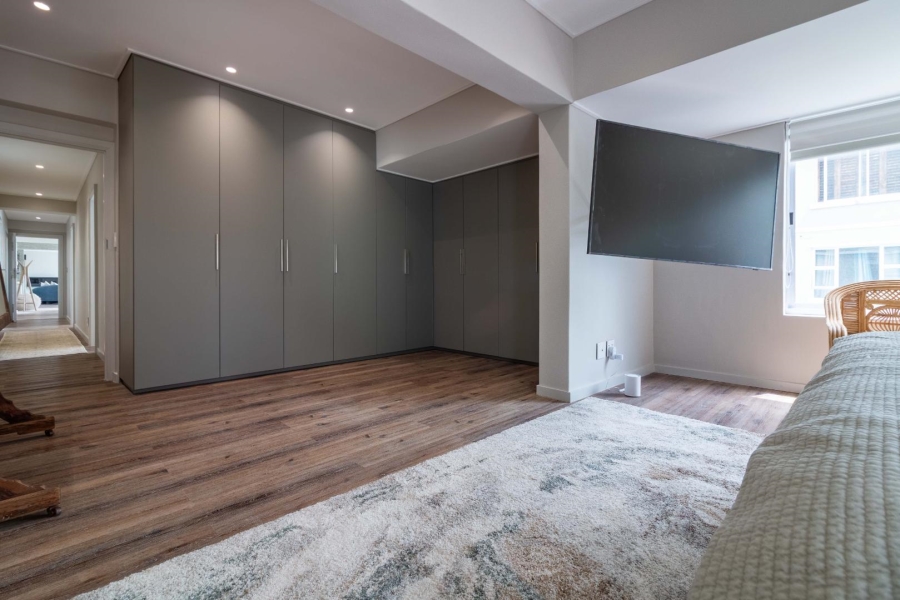 To Let 3 Bedroom Property for Rent in Sea Point Western Cape